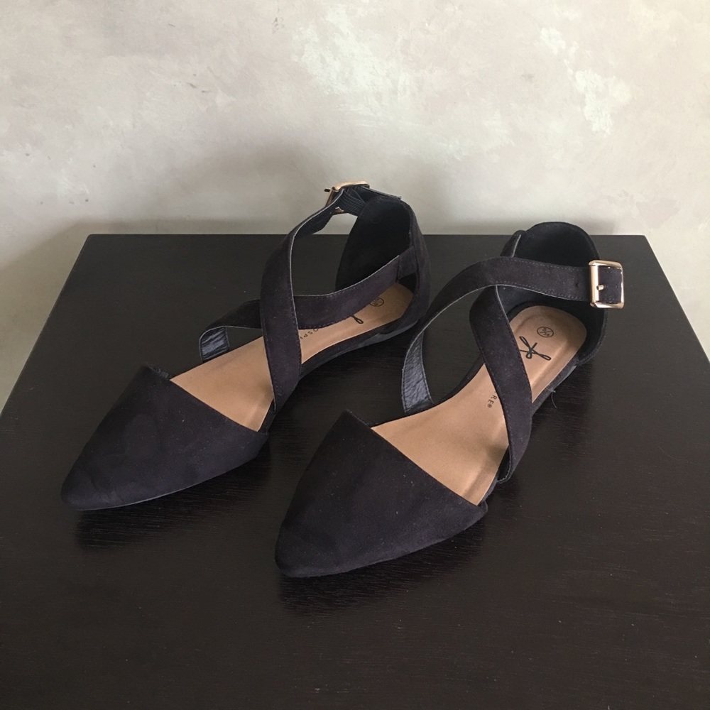 Atmosphere Shoes